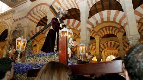 La Sentencia Usar Las Andas Del Nazareno De La Rambla En El V A Crucis