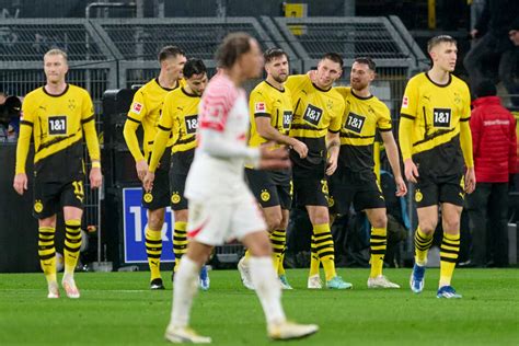 VAR Rot Und Eigentor RB Leipzig Besiegt Tapferen BVB Im Topspiel