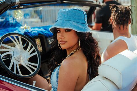 Becky G Grabs Her Own Spotlight On The Excellent Esquemas Rolling Stone