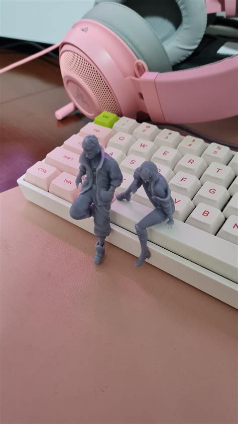 Lucy and David from Cyberpunk just chillin.. : r/3Dprinting