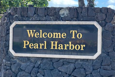 Pearl Harbor Uss Arizona Tour With Punchbowl Cemetery Downtown