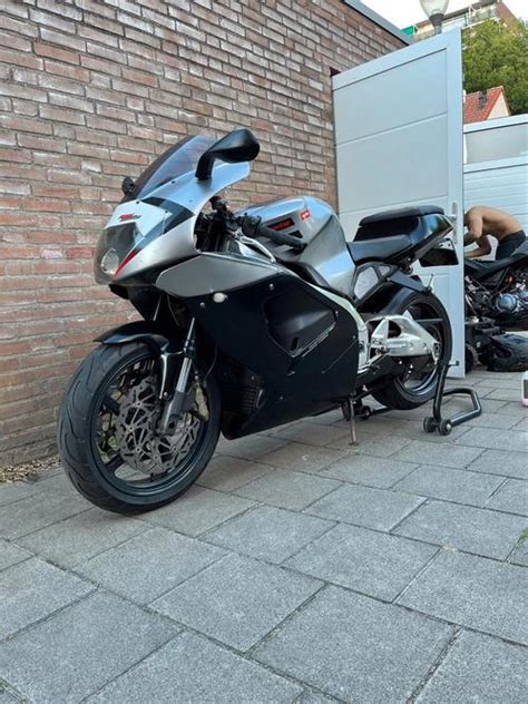 Aprilia RSV Mille 1000cc 2002 Advertentie 1493117