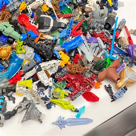 LEGO BULK LOT 4.60kg Lego Pieces Bionicle Ben 10 Etc