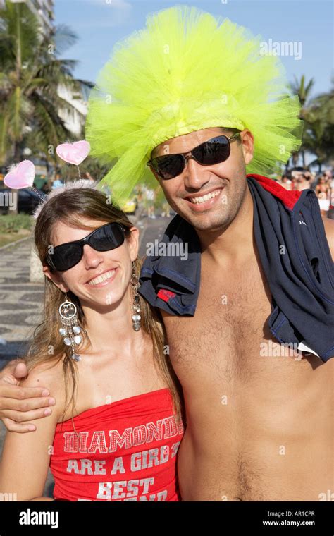 Couple in carnival hi-res stock photography and images - Alamy