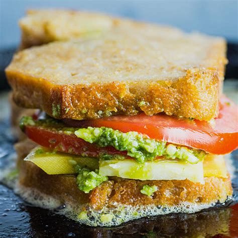 Our Toasted Pesto Tomato Sandwich Recipe