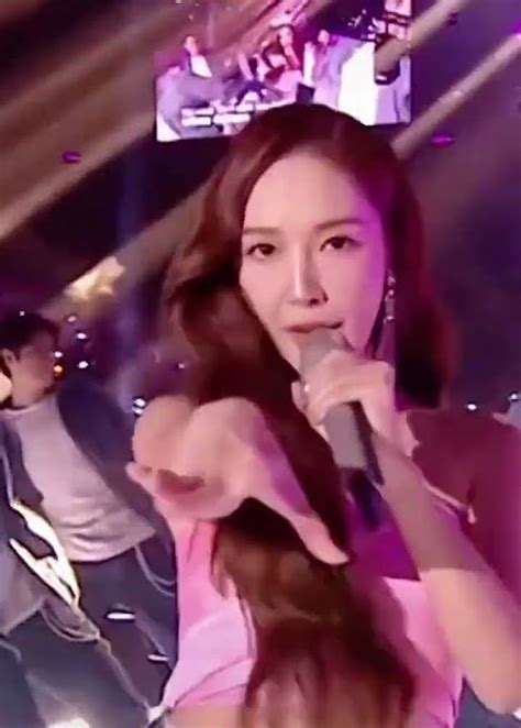 「郑秀妍jessica Jung」直拍｜2023跨年晚会｜特别舞台｜singer Dance Stage Youtube