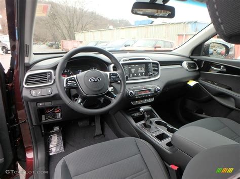 Satin Black Interior Kia Sorento Lx Awd Photo