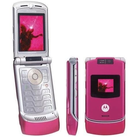 Remember These Retro Cell Phones Flip Phones Motorola Phone Retro Phone