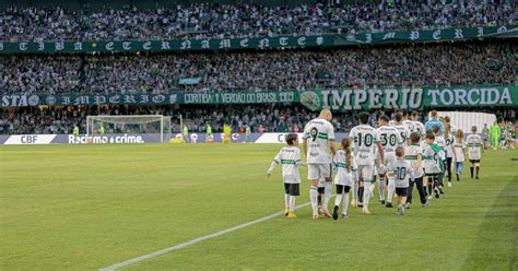 Coritiba começa missão impossível na reta final do Brasileirão contra o