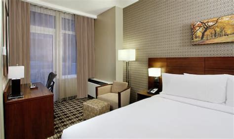 Hilton Garden Inn New York Midtown Park Ave Hotel Rooms