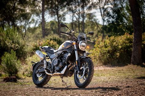 Nueva Voge 525acx Retro Scrambler Para Las Nuevas Generaciones