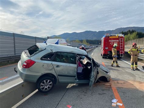 PKW Überschlag auf der Westautobahn Bezirk Voecklabruck