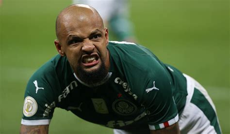 Palmeirenses exaltam Felipe Melo e pedem sua renovação veja