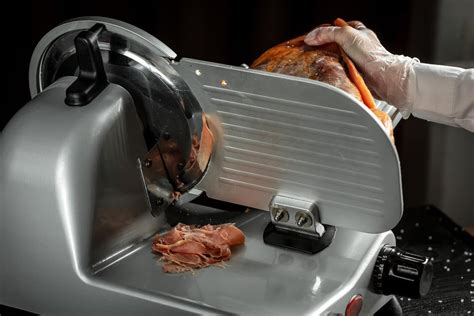 7 Best Thinnest Meat Slicers Of 2024 - Foods Guy