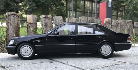 118 Dealer Edition 1990 Mercedes Benz S600 V12 W140 Black Diecast Car Model