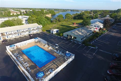 Tidewater Inn in West Yarmouth: Find Hotel Reviews, Rooms, and Prices on Hotels.com