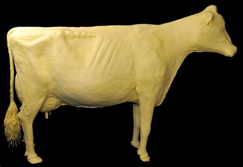 Iowa State Fair Adds Two Sculptures To Butter Cow Display 1041 Ez Fm