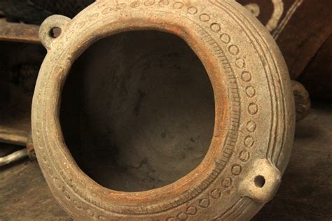 2000 2500 Year Old Dong Son Han Dynasty Pottery Pot Jar Terracotta