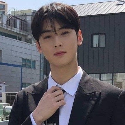 Pin de v em 𝙰𝚜𝚝𝚛𝚘 Cha eunwoo Cha eun woo Fotos