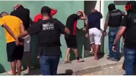 Sobe Para 10 Número De Presos Por Chacina Que Matou 6 Em Fortaleza Vídeo Mostra Chegada à