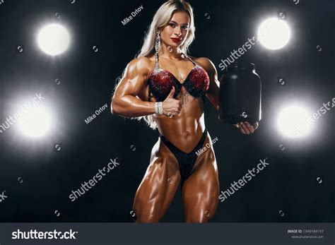 Athletic Young Woman Bodybuilder On Steroids Stock Photo 1349184197 | Shutterstock