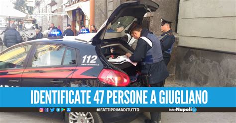 In Giro Per Giugliano Senza Casco E Patente Multe Per 20mila Euro