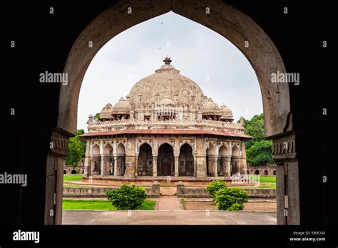 Humayuns Tomb Is A Complex Of Buildings In Mughal Architecture Built