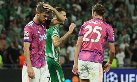 Juve Nella Top Degli Scontenti Ci Sono Rugani E Karsdorp Gli Intrecci