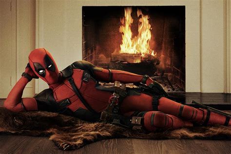 Breaking Ryan Reynolds In Official Deadpool Costume Is As Sexy As You