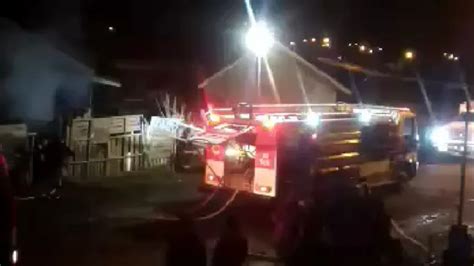 Se incendió una casa tres personas intoxicadas y quemadas