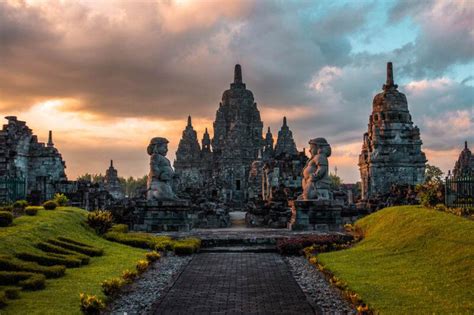 Sunset at Prambanan Temple, Yogyakarta - All you need to know - Daily Travel Pill