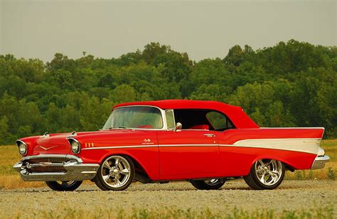 57 Conv Gm Chevy Red Bowtie Hd Wallpaper Peakpx