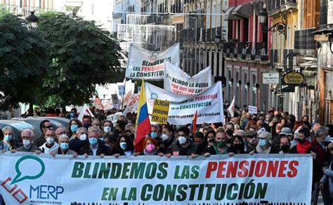 Los Pensionistas Se Manifiestan Para Exigir Blindar Las Pensiones En La