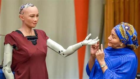 Robot Sofiayı kim yaptı Yapay zeka Robot Sophianın özellikleri nelerdir