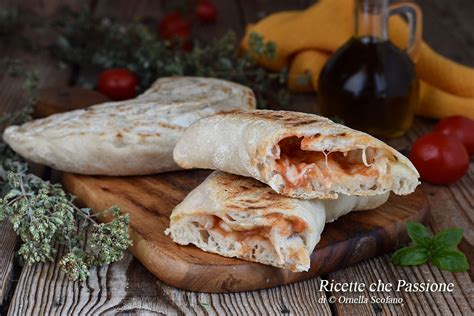 Calzoni In Padella Con Goloso Ripieno Ricette Che Passione Di