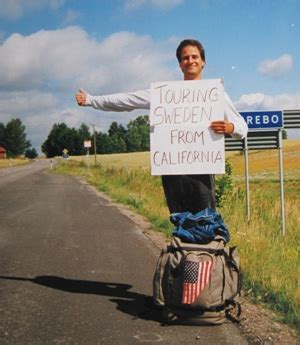 Hitchhiking - TheDromomaniac.com