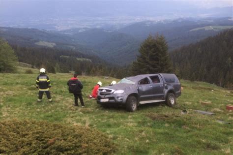 Saualpe Nach Fahrzeugabsturz J Hriger An Schweren Verletzungen