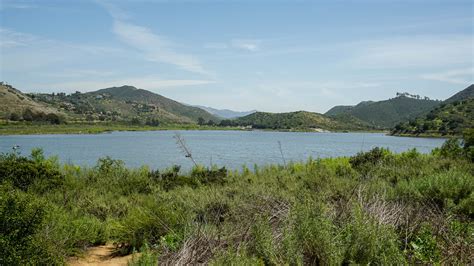 Solo Hike Along Lake Hodges , Southern California