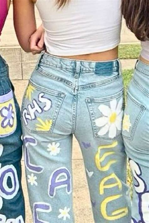 15 Cutest Senior Jeans Ideas We Re Obsessing Over Right Now