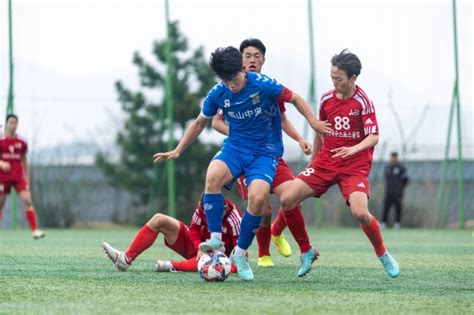 전국 초중고 축구리그 경남리그 개막 경남매일