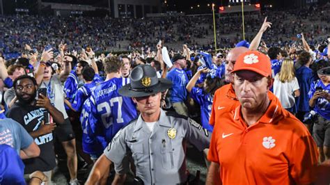 Duke Basketball One-And-Done Leads Student Section in Win Over Clemson ...