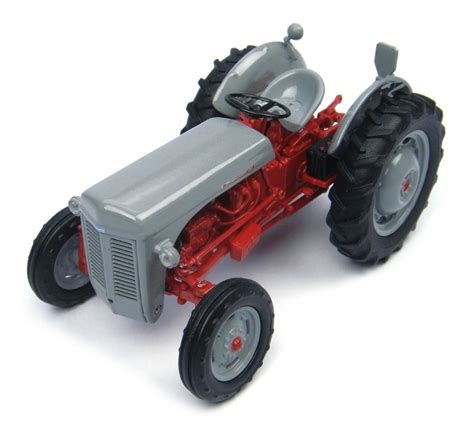 Trator Miniatura Massey Ferguson Ff Ds Escala R