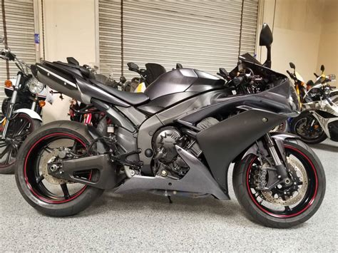 2007 Yamaha R1 - 9000 Miles | AK Motors