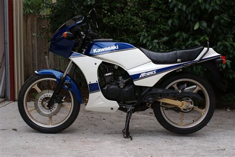 Kawasaki Ar125 2 Stroke 125cc Motorcycle This Model Was T Flickr