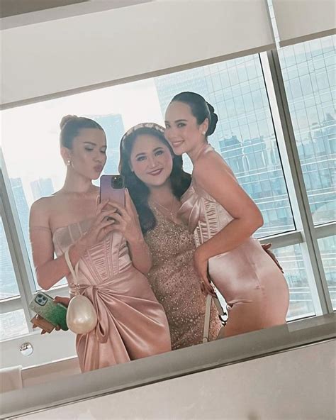 8 Photos Of Bridesmaid Jessica Mila Who Look Beautiful Together Febby Rastanty Successfully