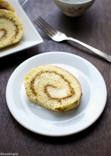 Tiramisu Cake Roll