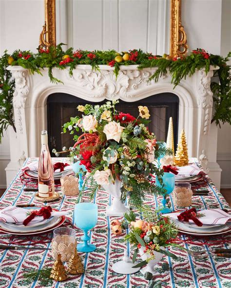 25 Christmas Table Settings For A Festive Holiday Meal