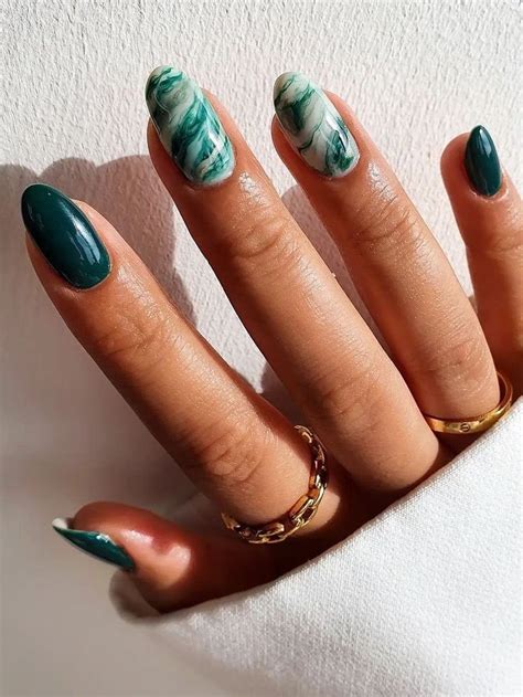 Emerald Green Nails 45 Gorgeous Looks And Ideas To Try Emerald