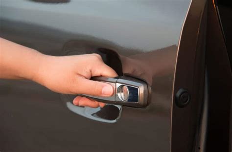 Car Door Unlocking - All Valley Pop-A-Lock