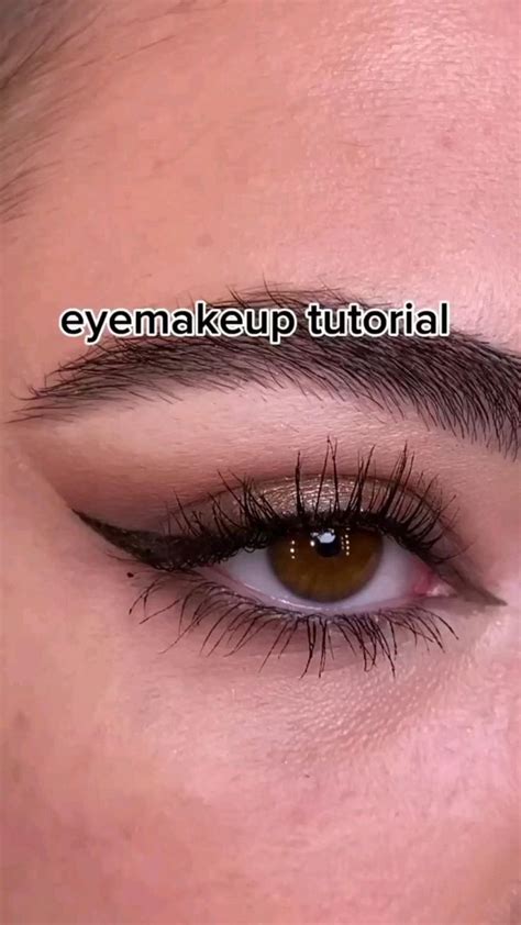 Easy Eye Makeup Tutorial Via Makkeupyourmind Maquillaje De Ojos Asiáticos Maquillaje De